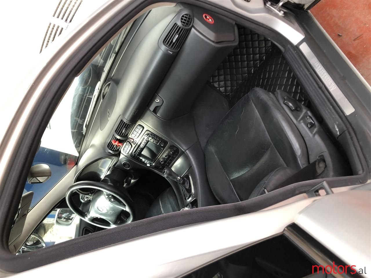 2005' Mercedes-Benz C 220 photo #6