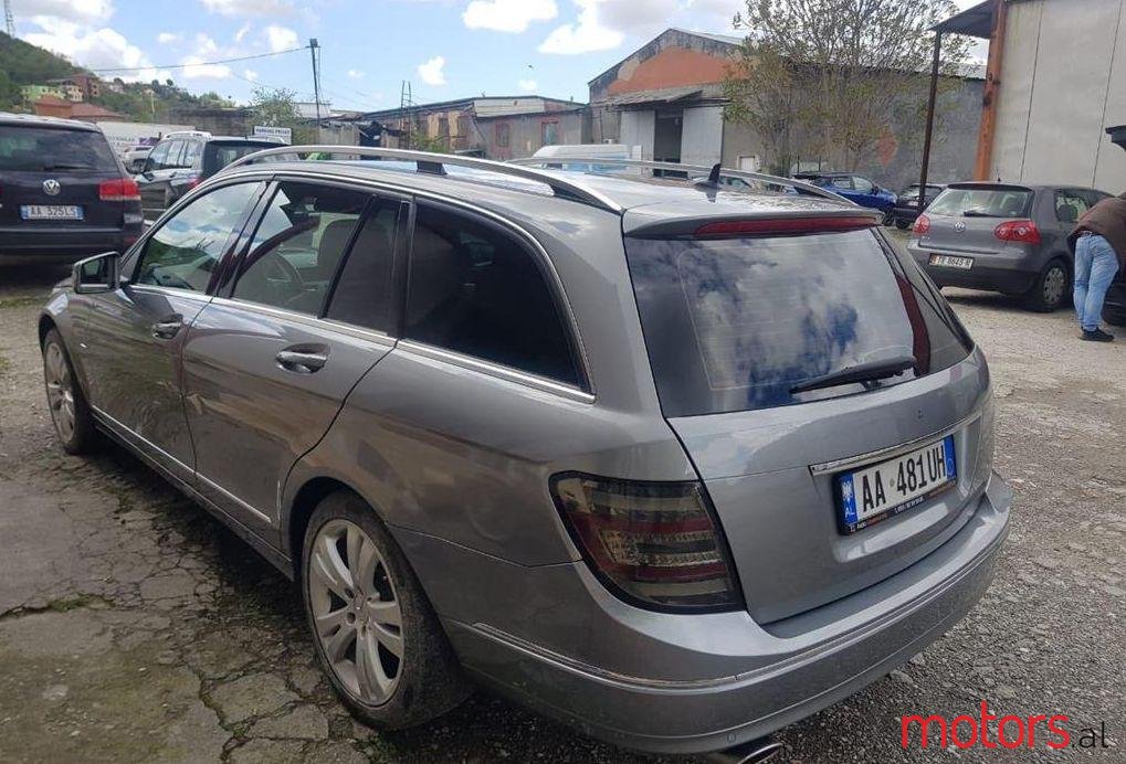 2009' Mercedes-Benz C 220 photo #1