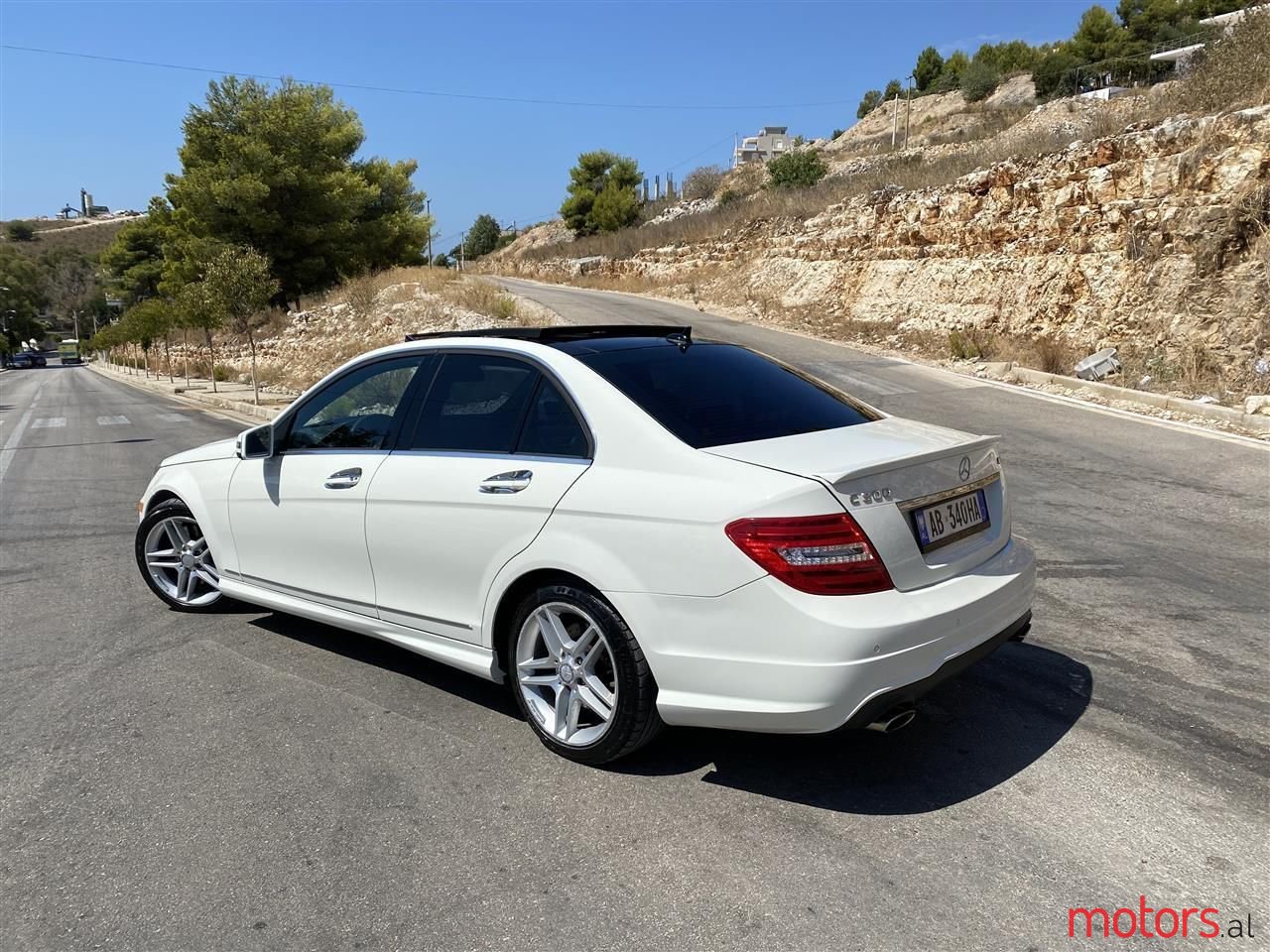 2012' Mercedes-Benz C 300 photo #6