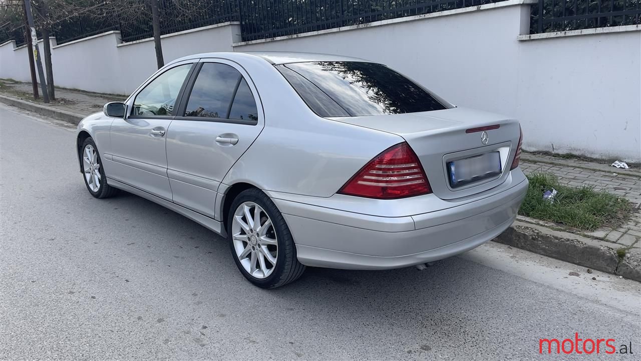 2005' Mercedes-Benz C 200 photo #4