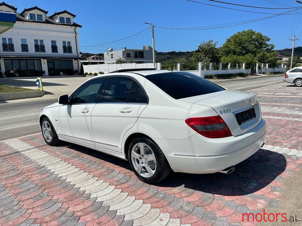 2008' Mercedes-Benz C 230 photo #3