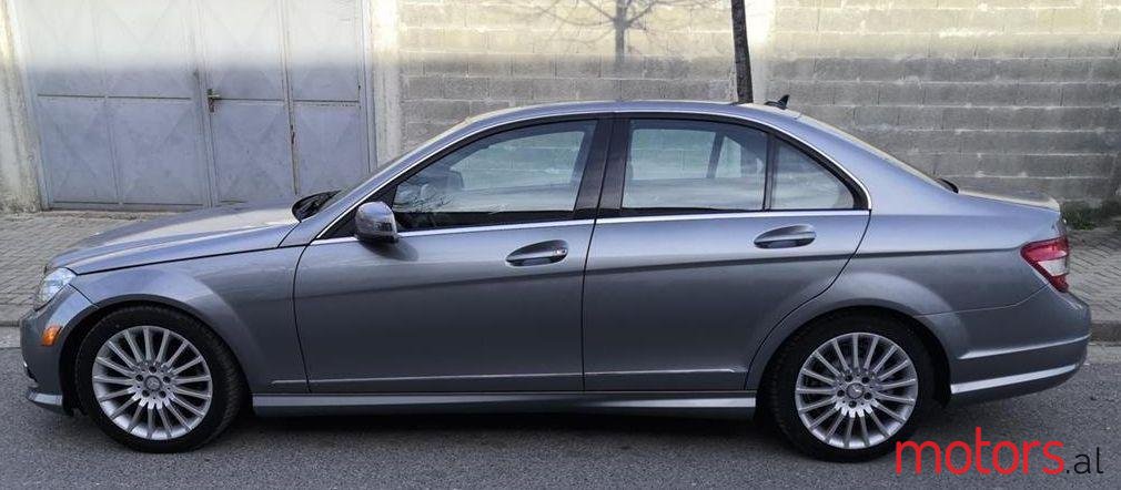 2010' Mercedes-Benz C 250 photo #1
