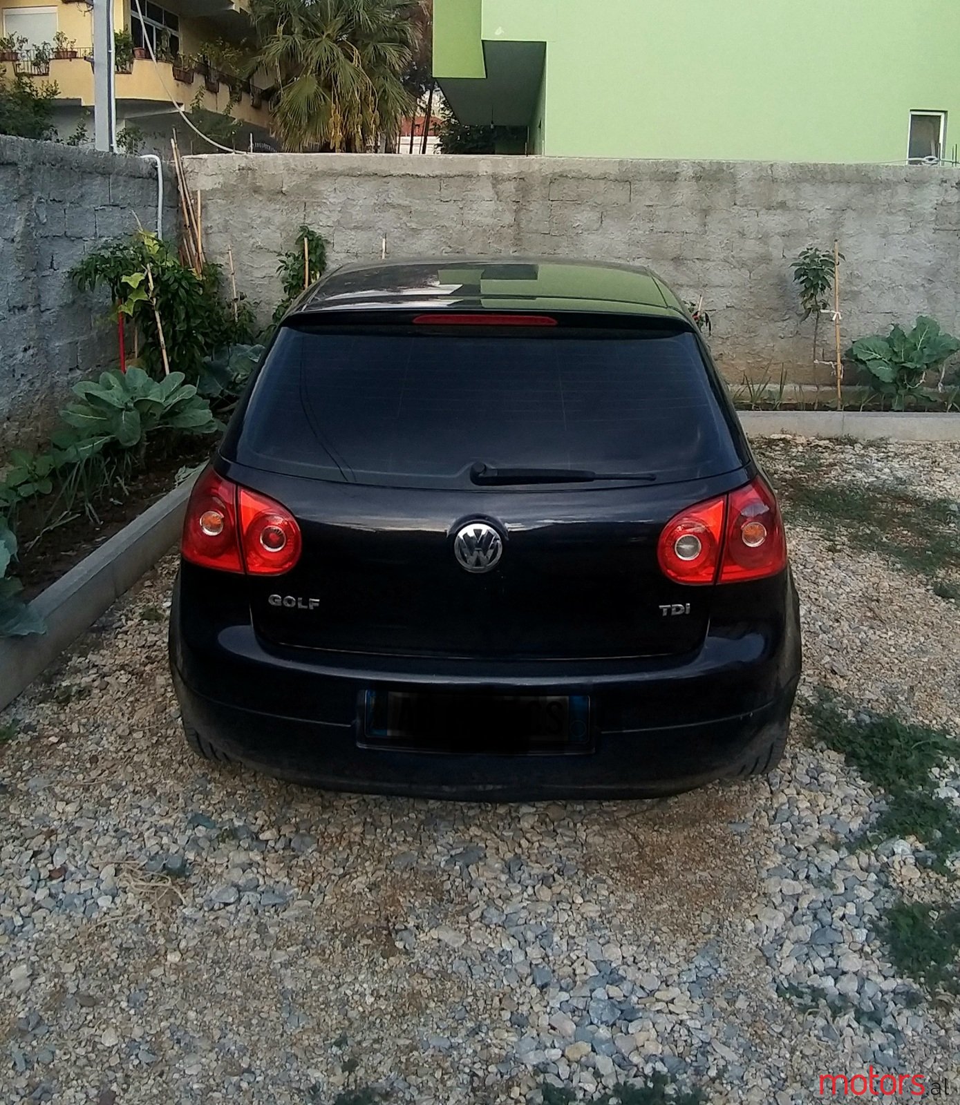 2005' Volkswagen e-Golf photo #3