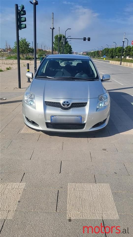 2008' Toyota Auris photo #1