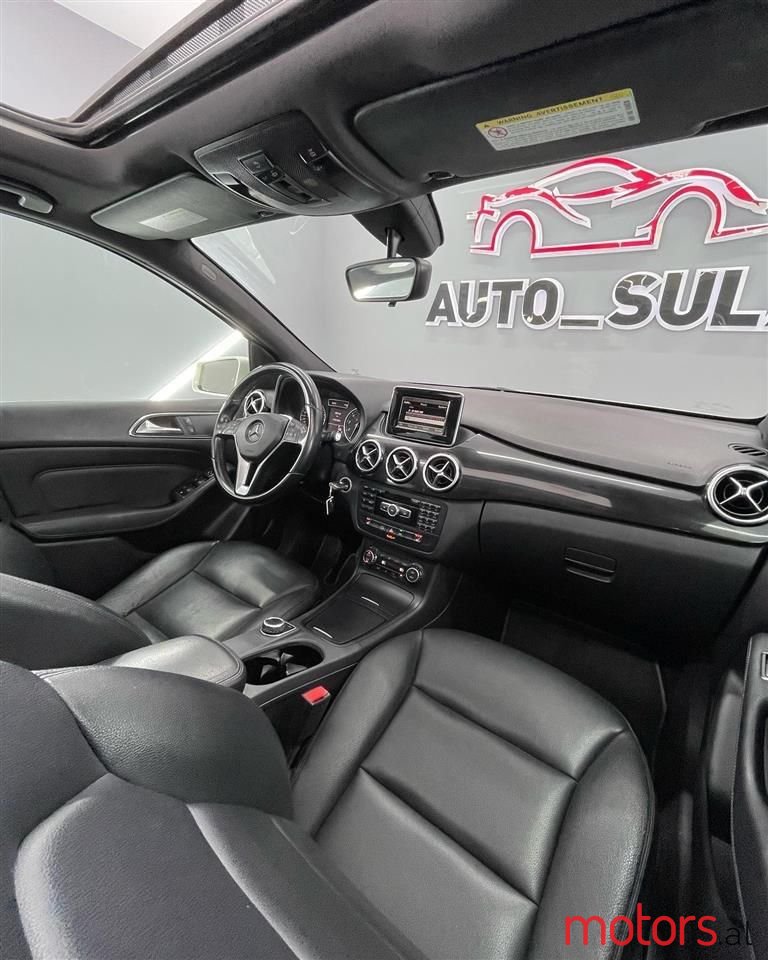 2014' Mercedes-Benz B 250 photo #3