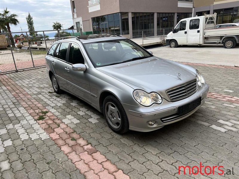 2005' Mercedes-Benz C 220 photo #6