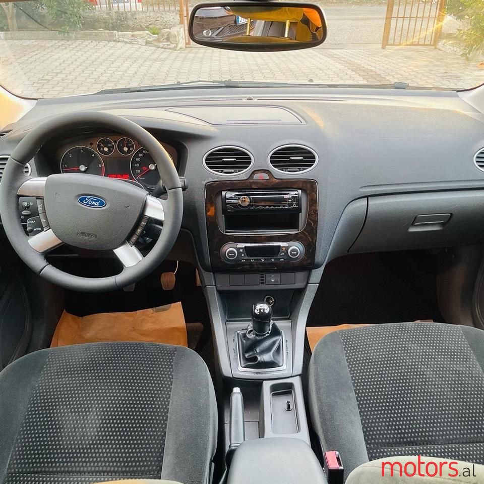 2007' Ford Focus photo #4