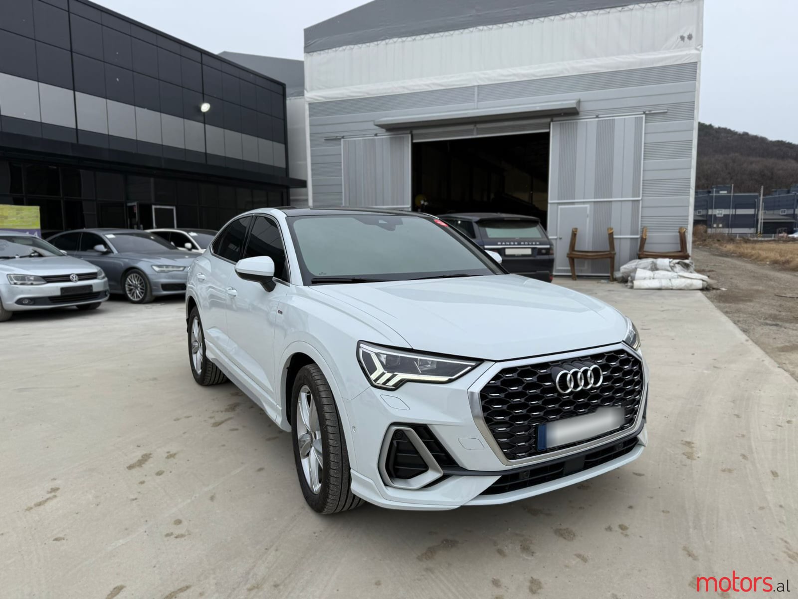 2022' Audi Q3 photo #2