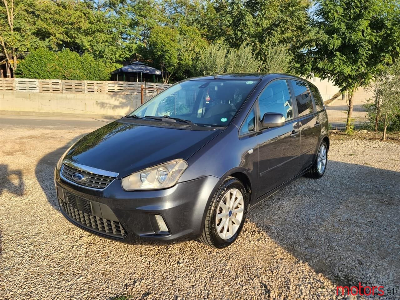 2010' Ford C-MAX photo #3