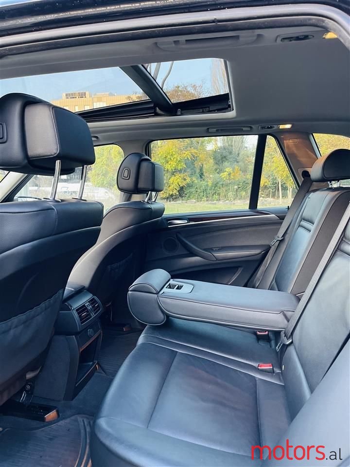 2011' BMW X5 photo #6