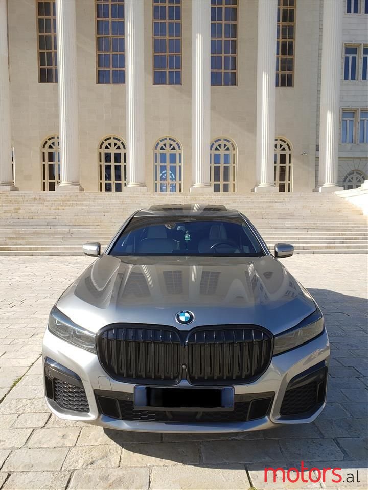 2020' BMW 730 photo #1