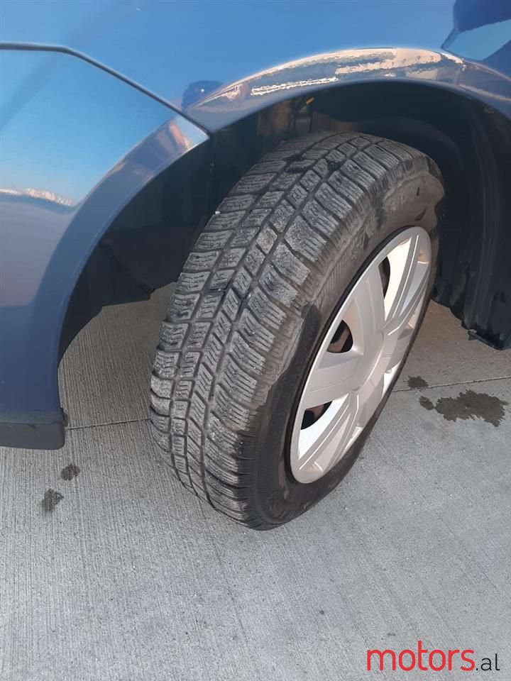 2008' Ford Fiesta photo #6