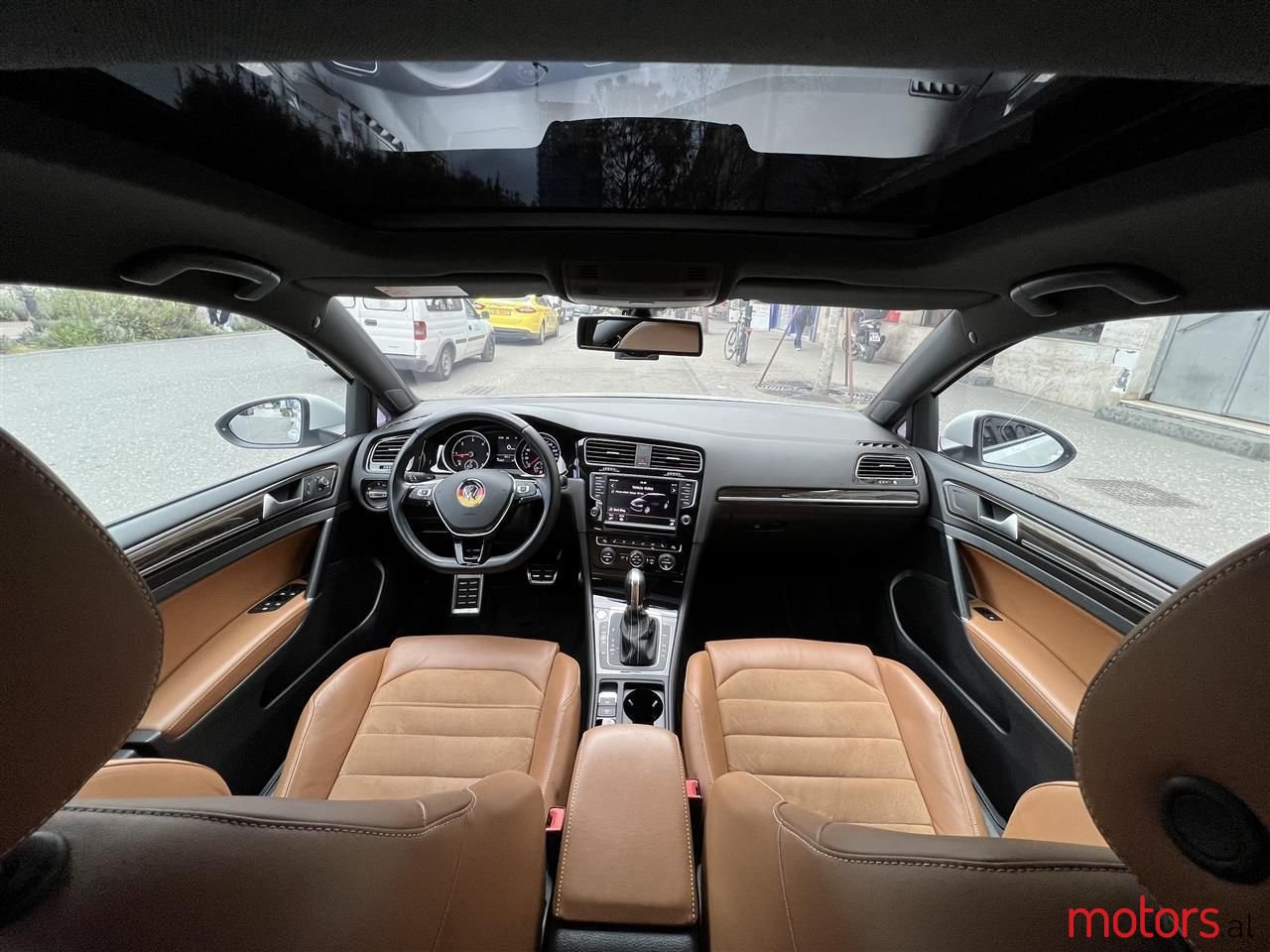 2015' Volkswagen Golf photo #6