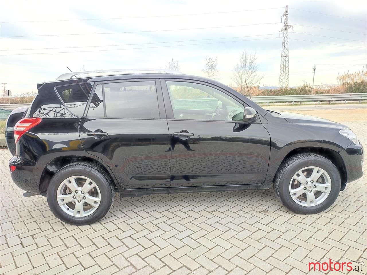 2010' Toyota RAV4 photo #5