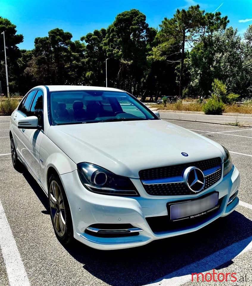2013' Mercedes-Benz C 250 photo #6