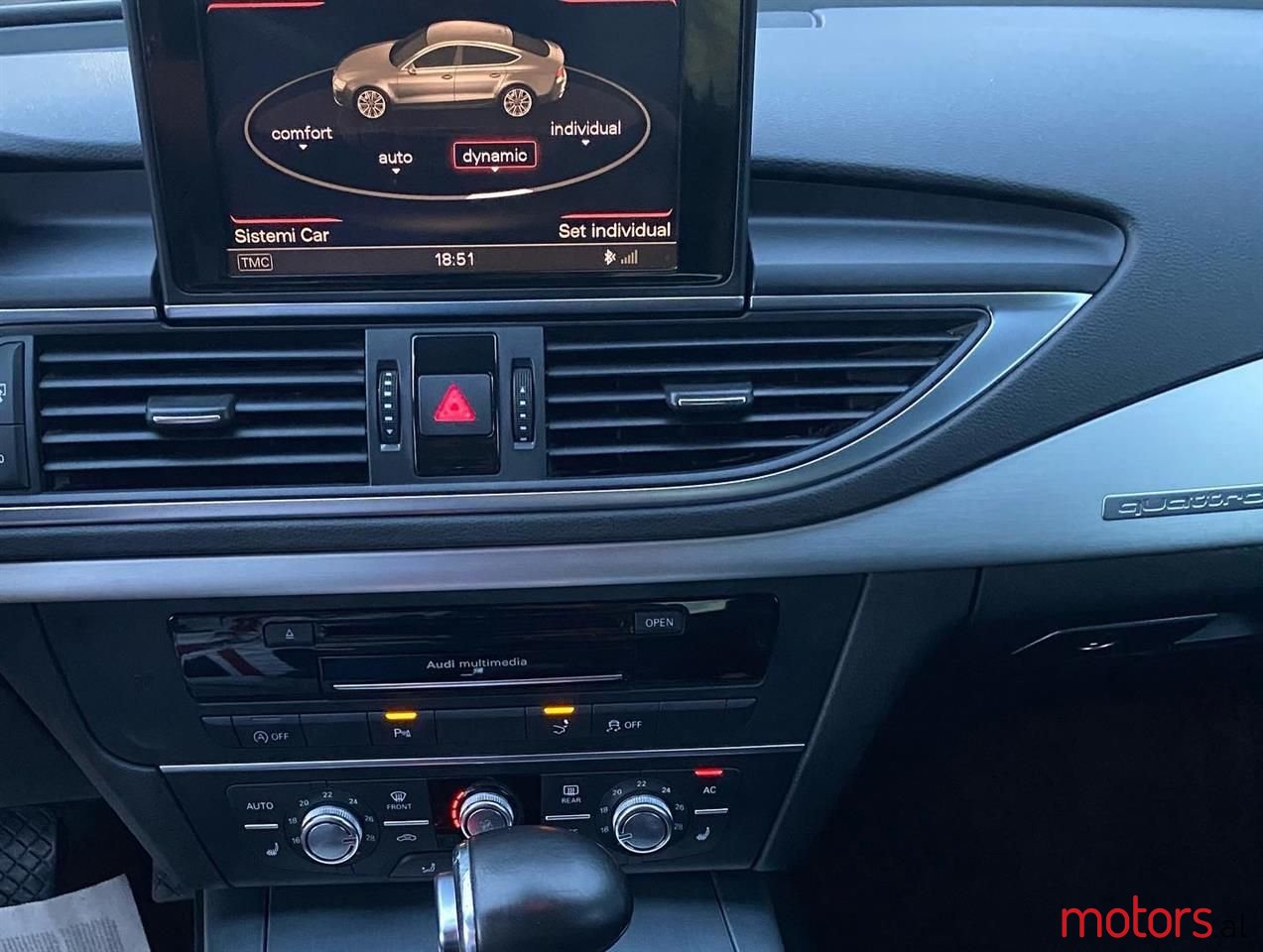 2011' Audi A7 photo #2