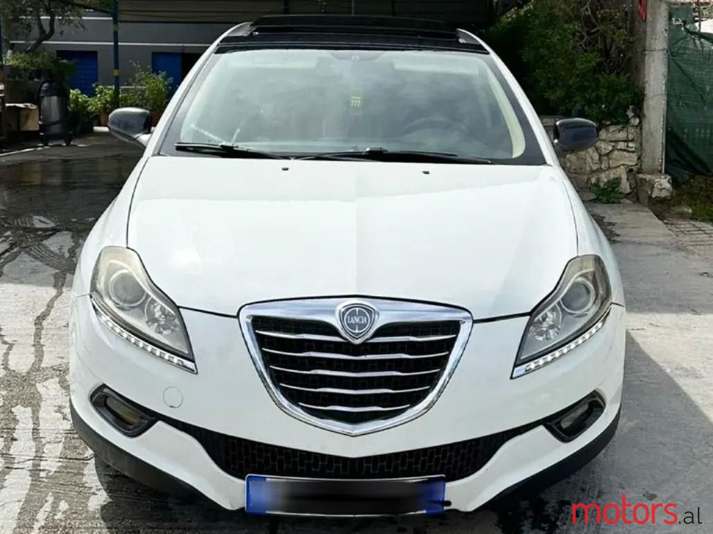 2013' Lancia Delta photo #4