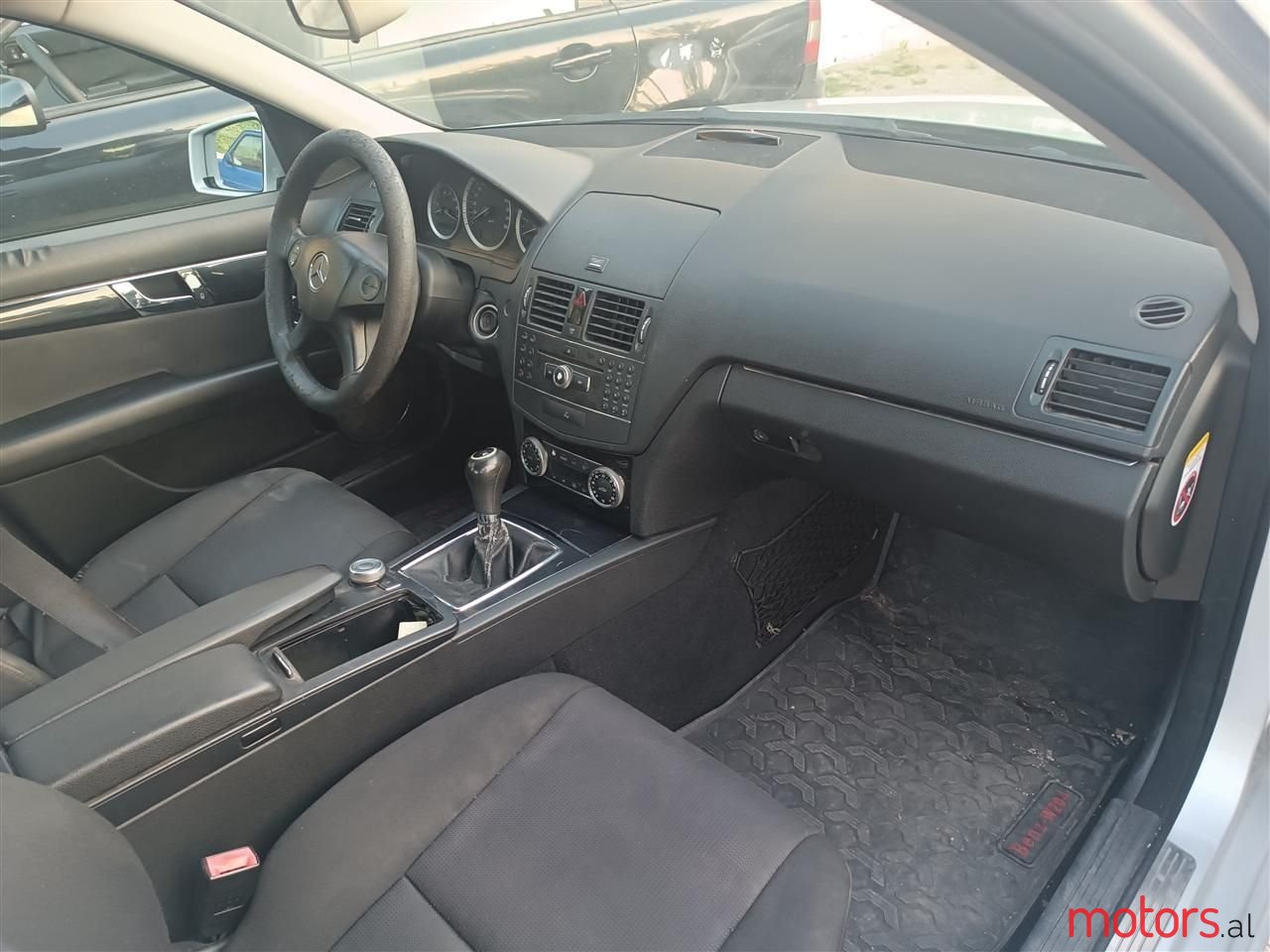 2009' Mercedes-Benz C 200 photo #4