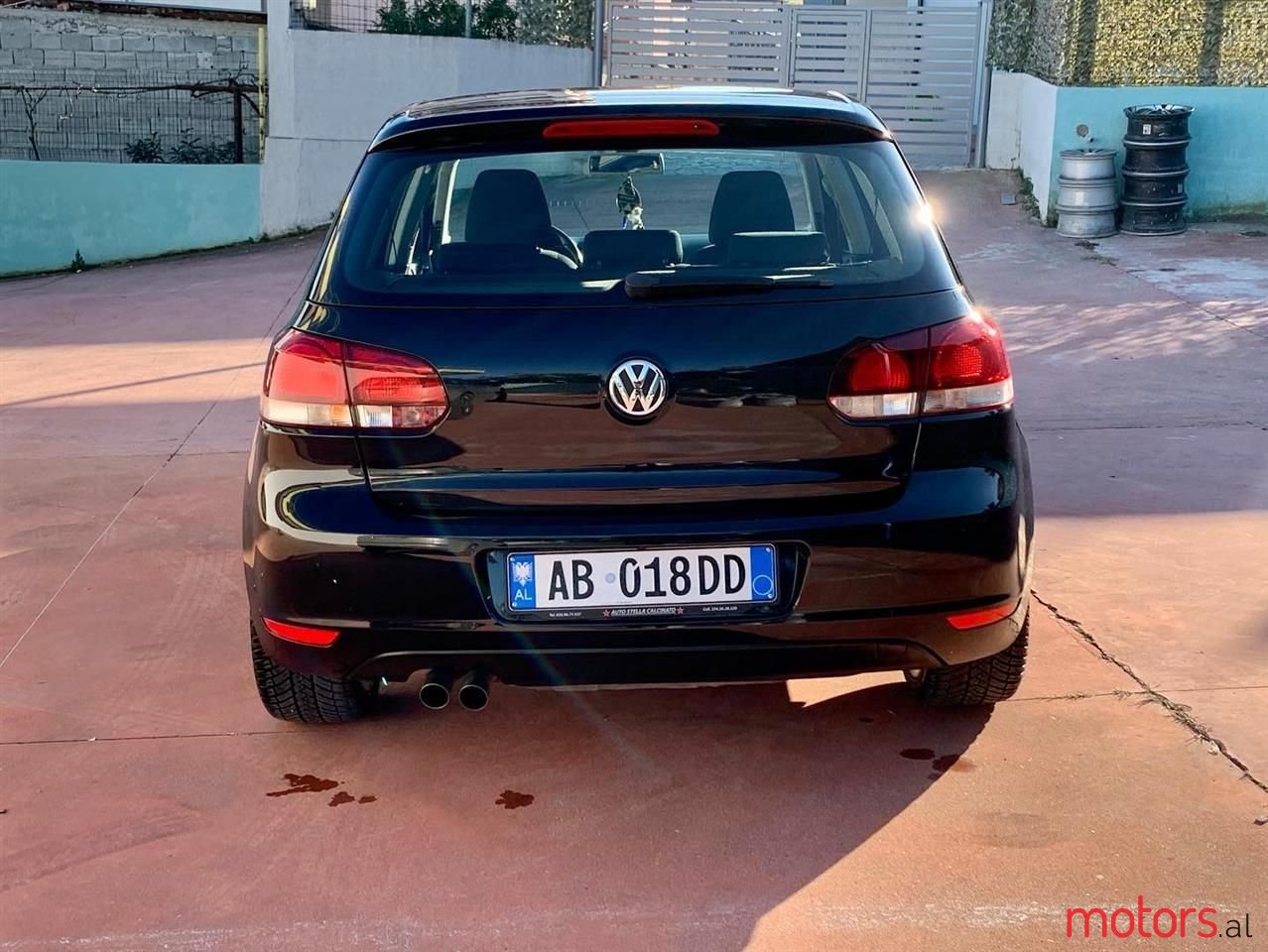 2009' Volkswagen Golf photo #5