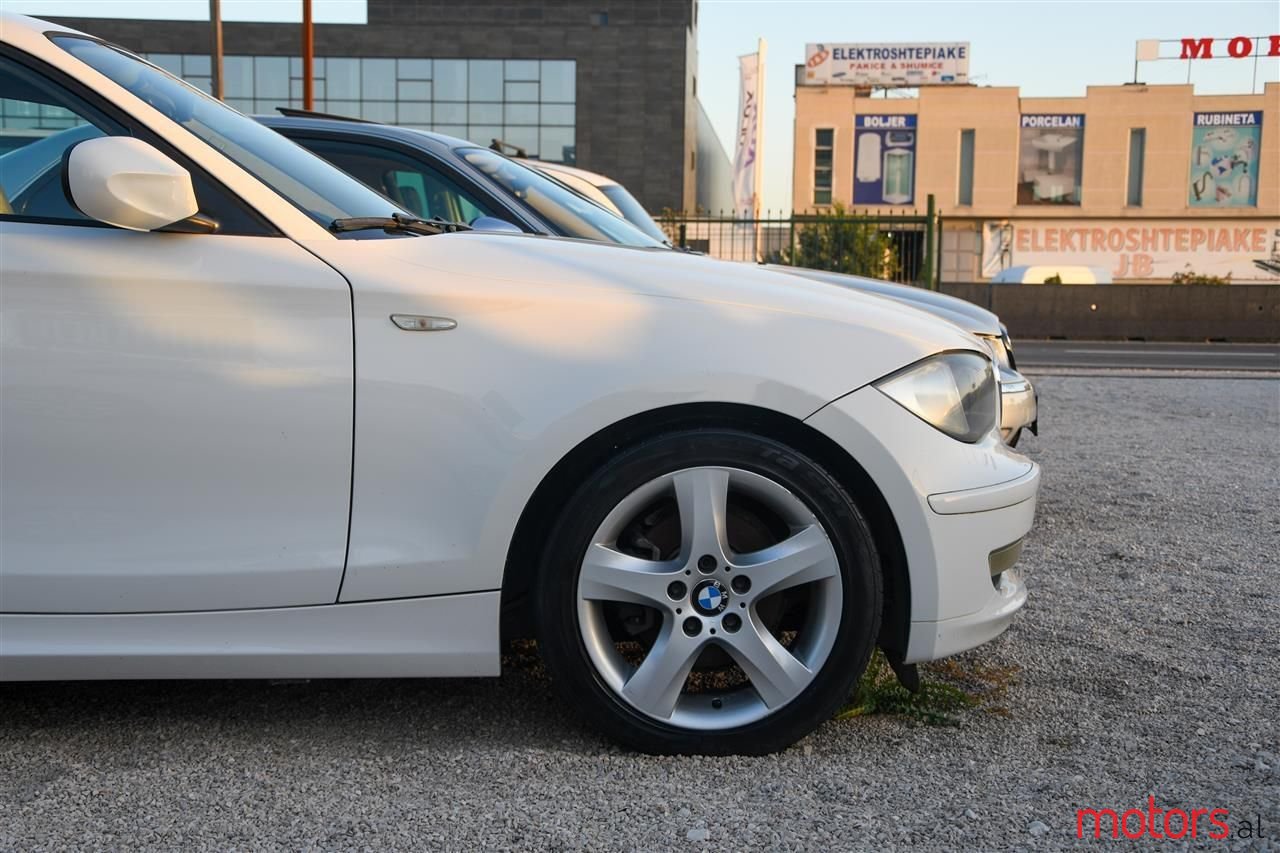 2010' BMW 120 photo #6