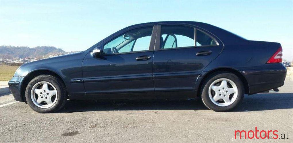 2003' Mercedes-Benz C 200 photo #1