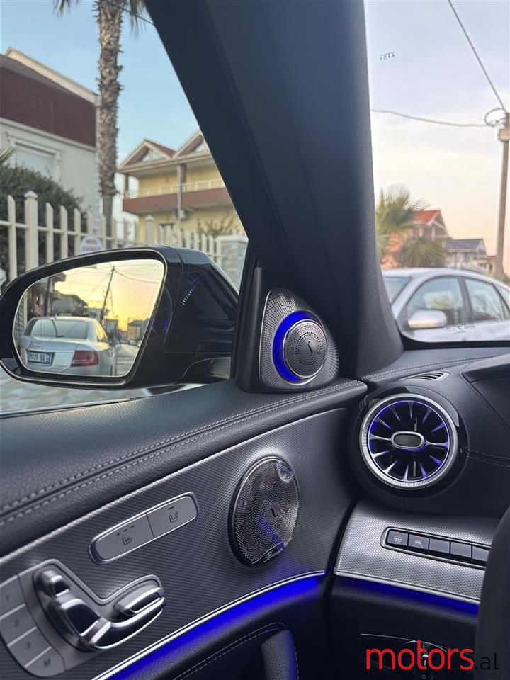 2019' Mercedes-Benz E 220 photo #4