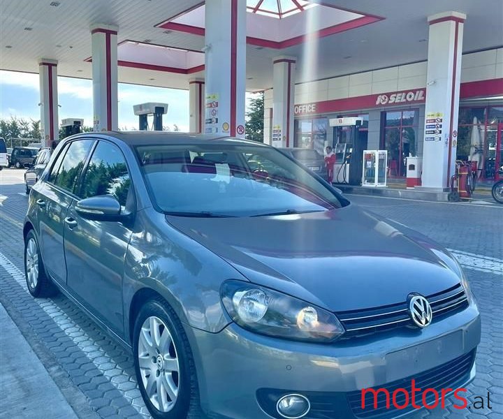 2010' Volkswagen Golf photo #1