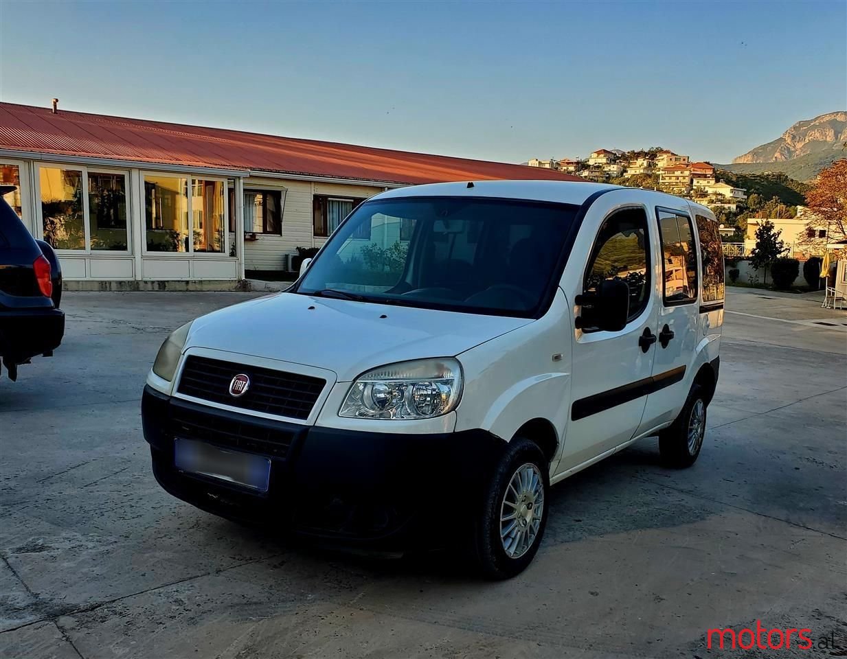 2009' Fiat Doblo photo #1