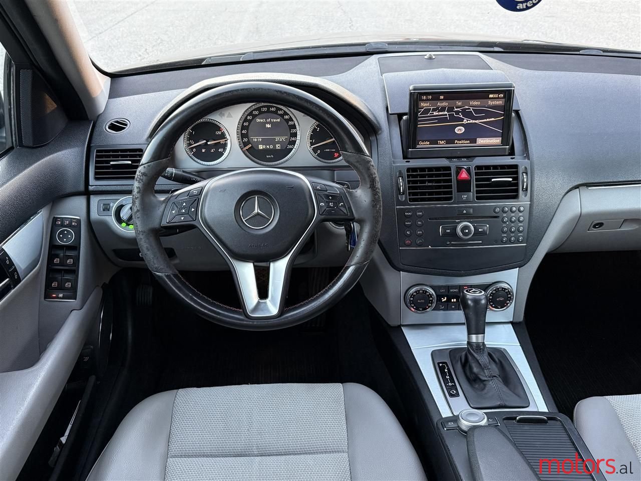 2009' Mercedes-Benz C 320 photo #2