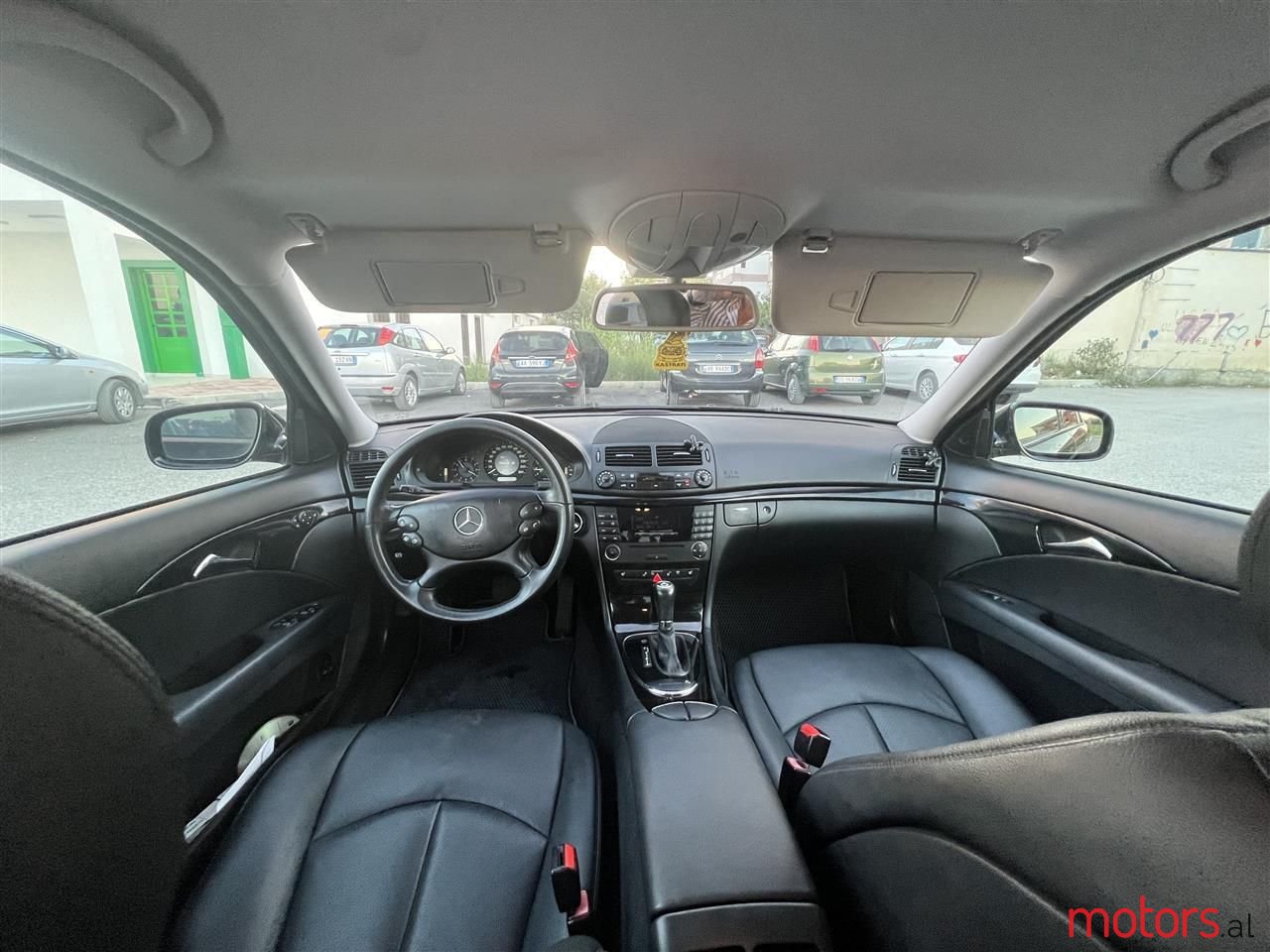 2008' Mercedes-Benz E 200 photo #2