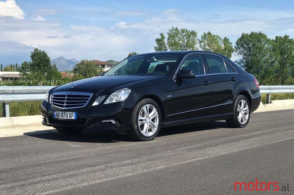 2010' Mercedes-Benz E 220 photo #1