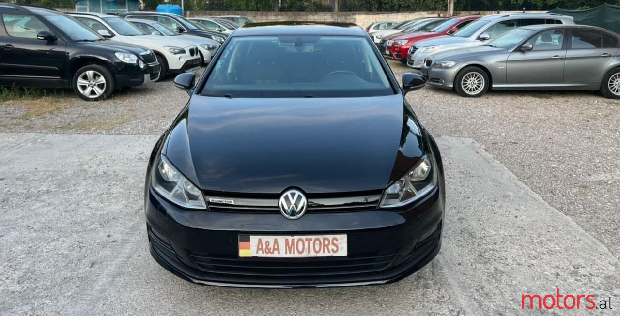 2013' Volkswagen Golf photo #4