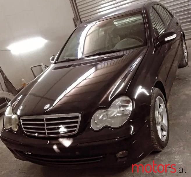 2003' Mercedes-Benz C 220 photo #2