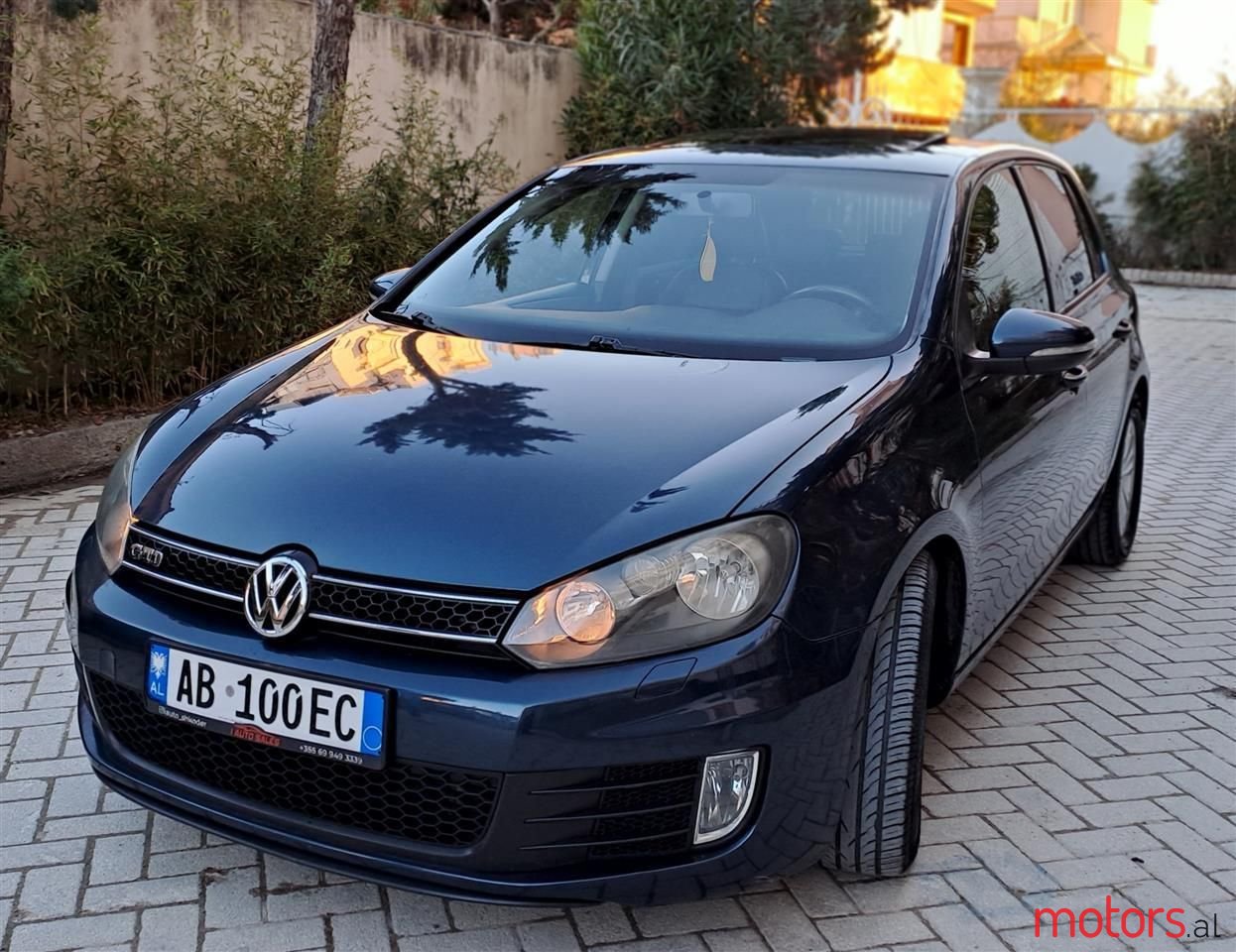 2008' Volkswagen Golf photo #1