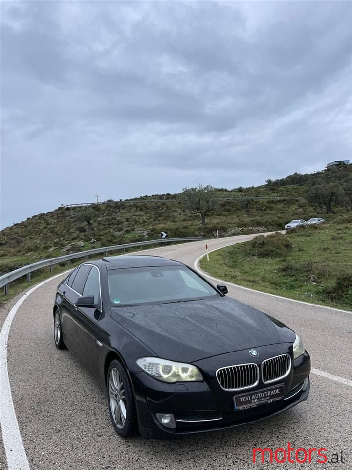 2010' BMW 530 photo #3