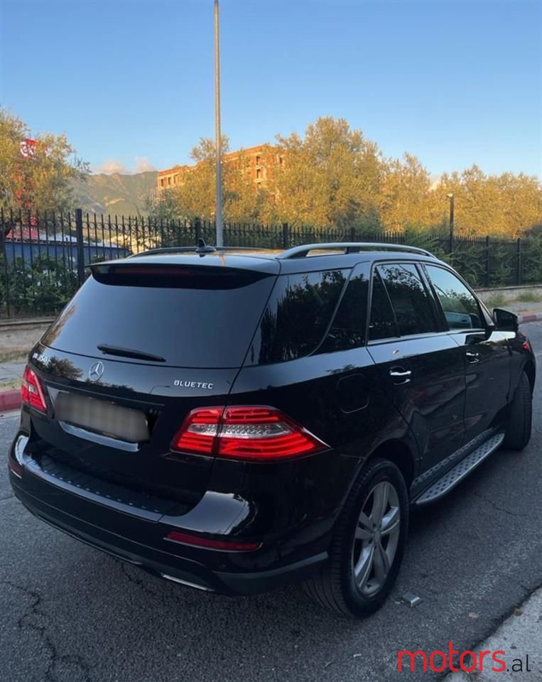 2013' Mercedes-Benz ML 350 photo #3