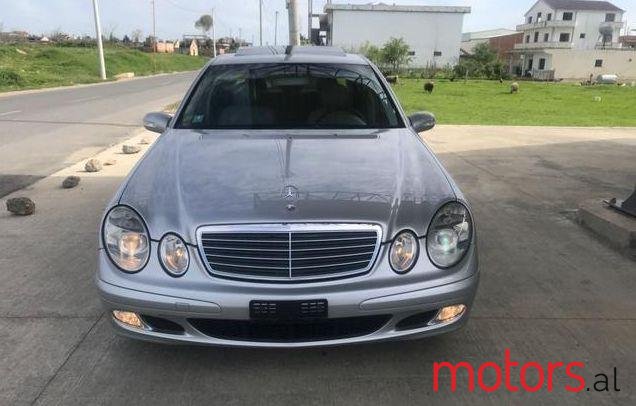 2006' Mercedes-Benz E-Class photo #3