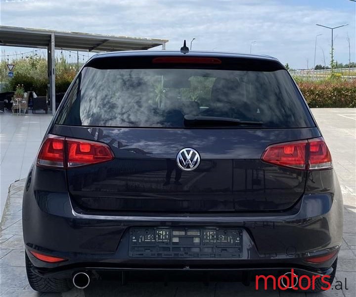 2016' Volkswagen Golf photo #5