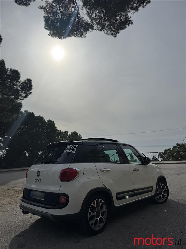 2015' Fiat 500L Trekking photo #2