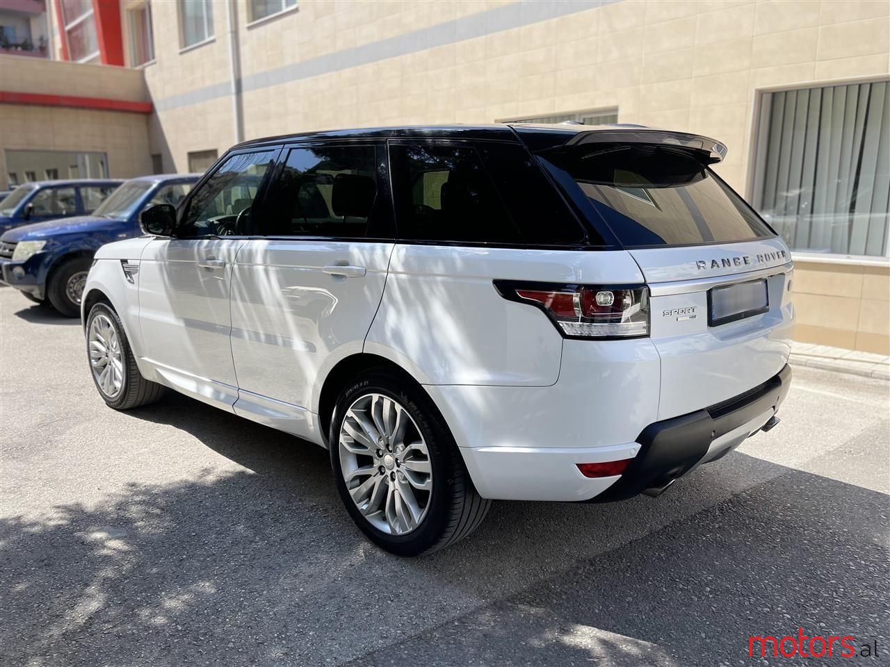 2014' Land Rover Range Rover Sport photo #4