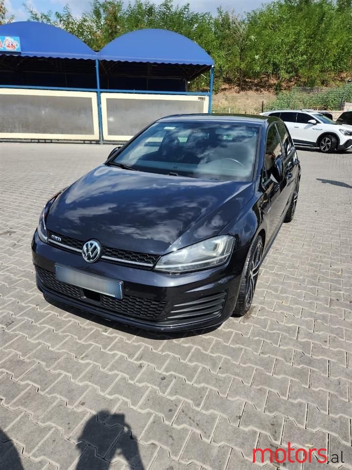 2014' Volkswagen Golf photo #1