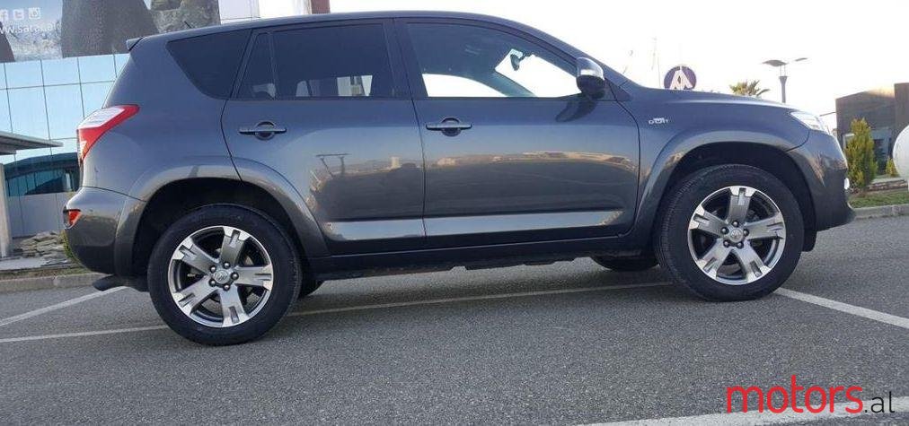 2010' Toyota RAV4 photo #1