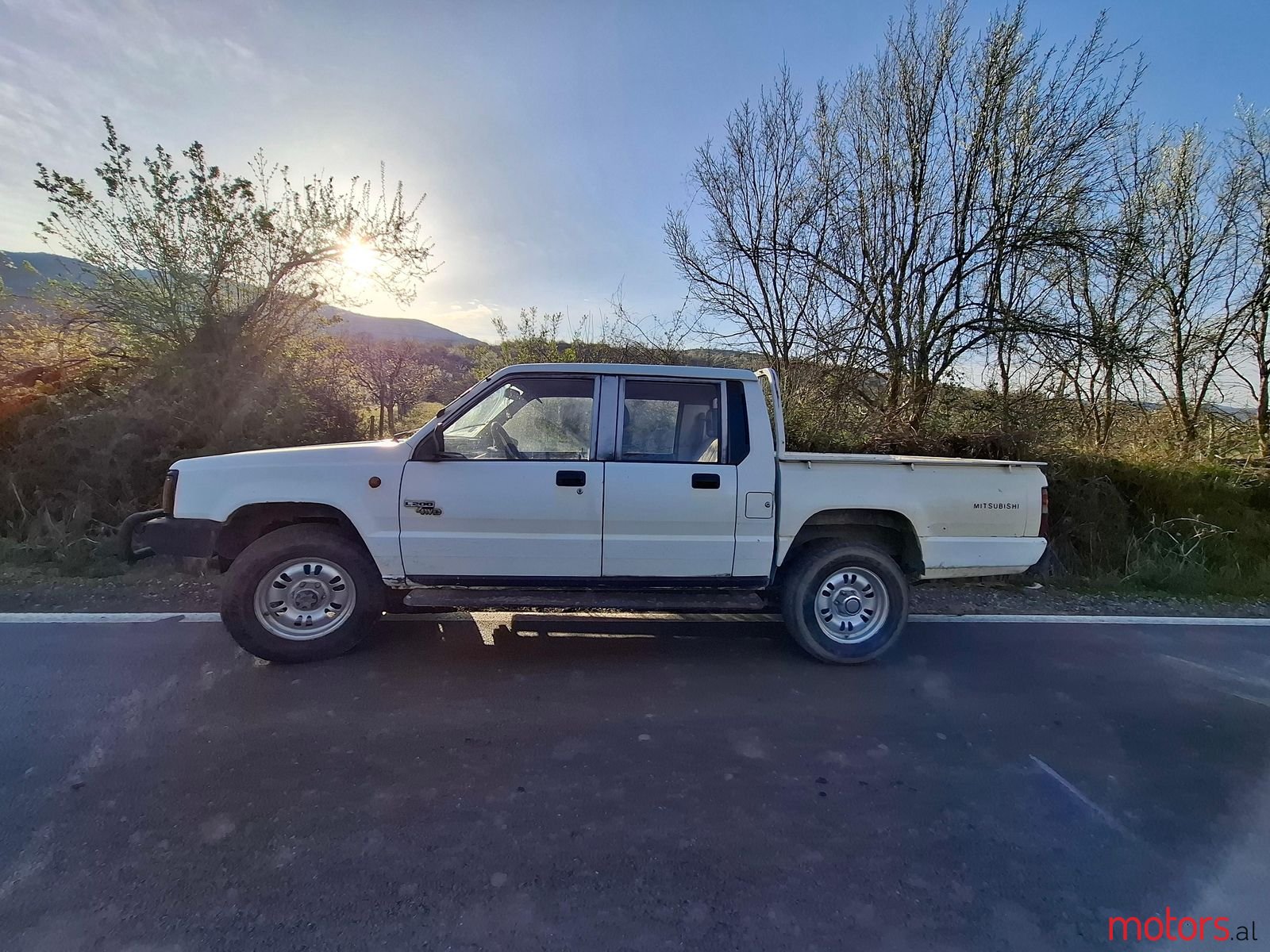 1992' Mitsubishi L200 Pick-Up photo #1