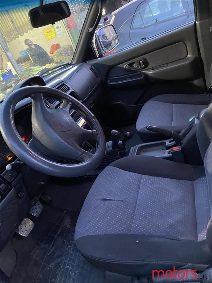 2003' Mitsubishi L200 photo #5