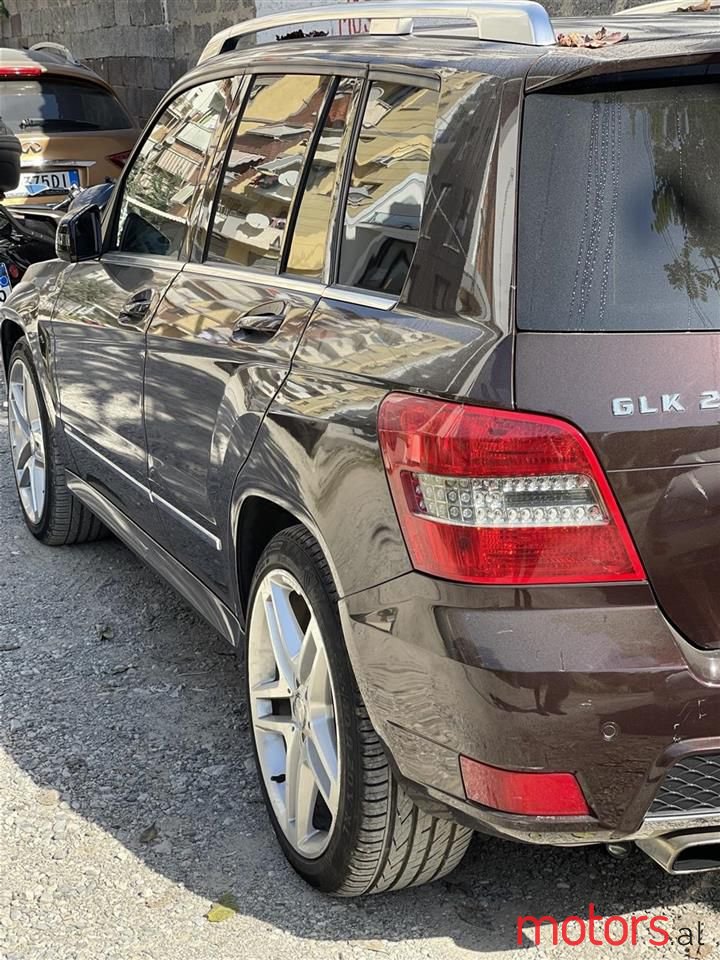 2011' Mercedes-Benz GLK 220 photo #2