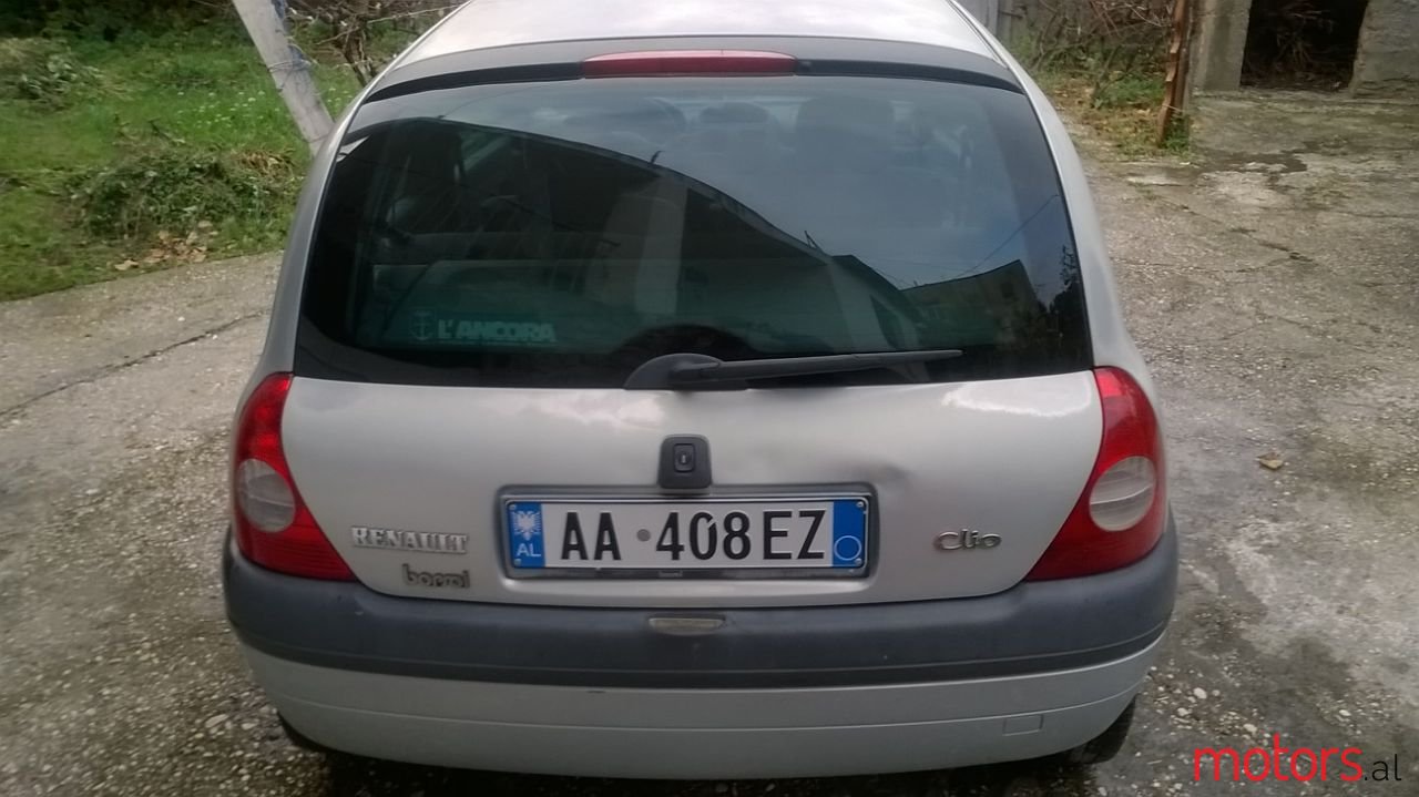 2000' Renault Clio photo #2