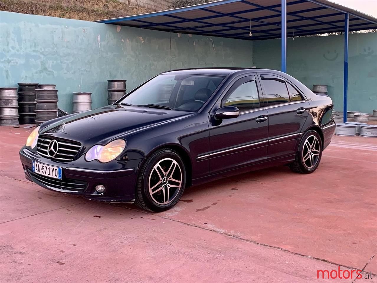 2005' Mercedes-Benz C 220 photo #5