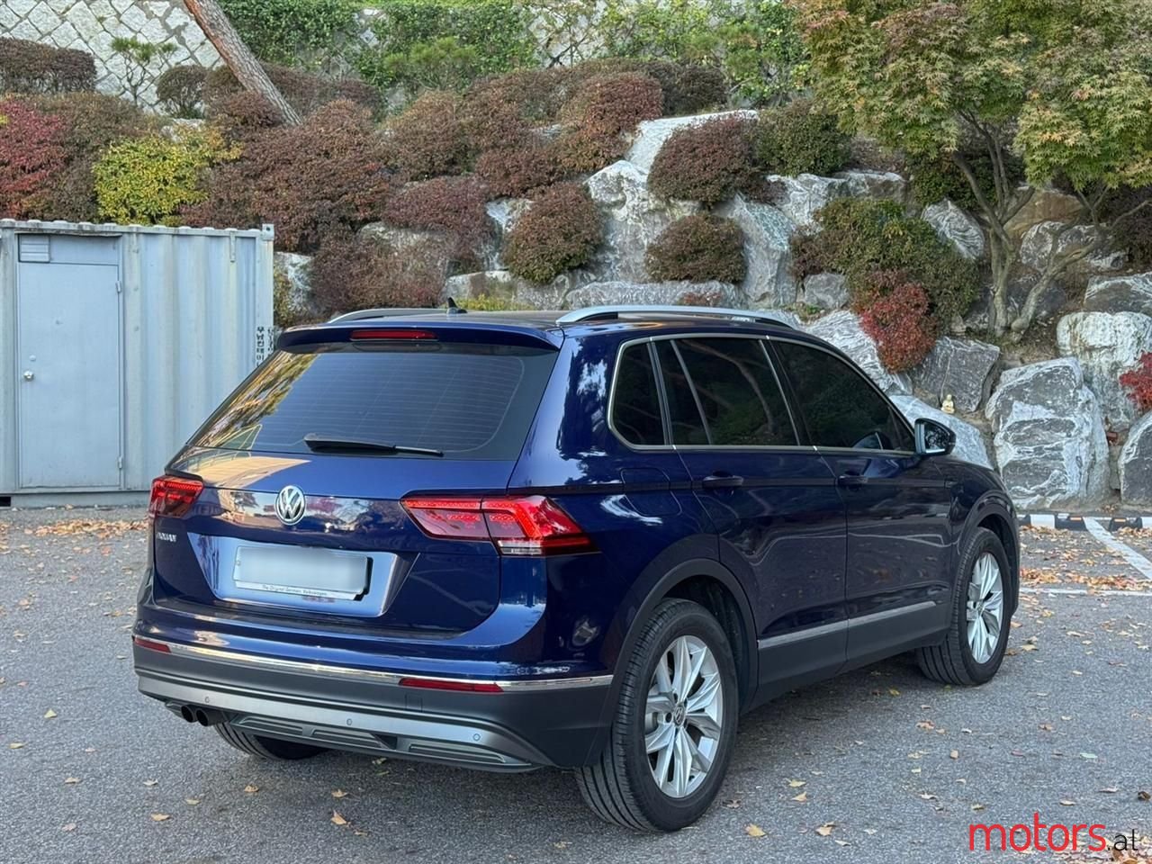 2018' Volkswagen Tiguan photo #1