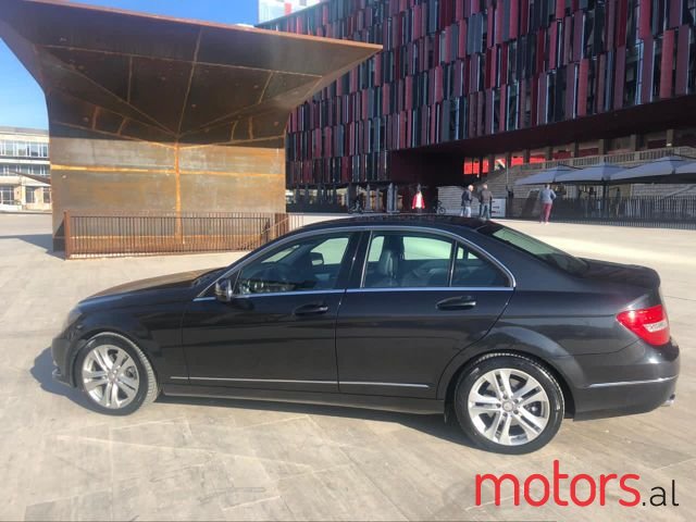 2012' Mercedes-Benz C-Class photo #5