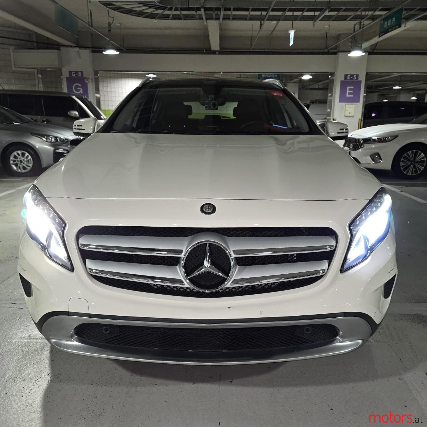 2015' Mercedes-Benz GLA 200 photo #5